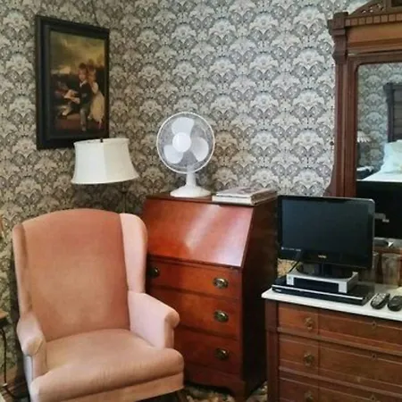 Geiger Victorian Bed And Breakfast-2